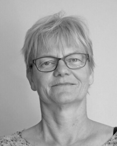 Anke de Jong zw portretankepasfotokleur 2-1