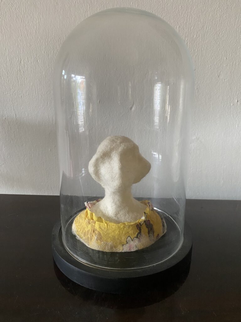 "Dame Serenade"- merinowol - 25x22 cm - Elsie Le Coq